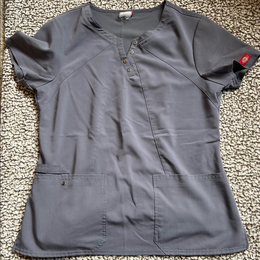 Dickies ladies size medium scrub top